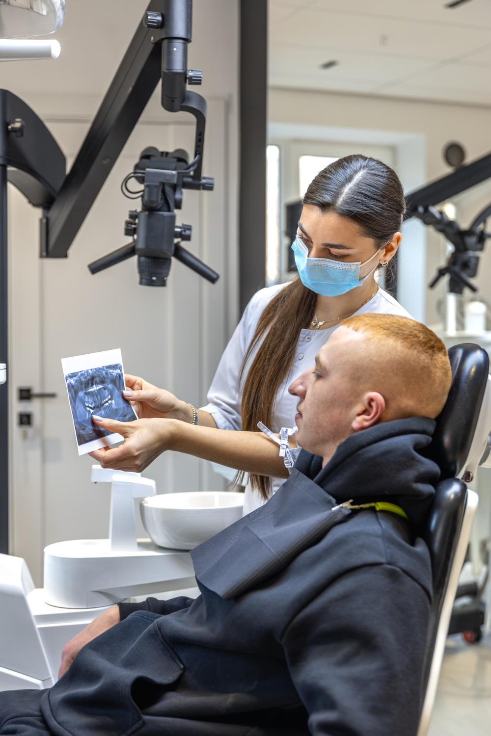 golden dental clinic & lounge